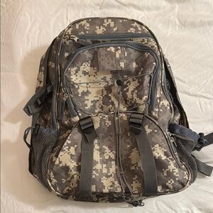 Digital Camo Men's Backpack